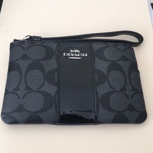 😎black and grey signature canvas wristlet